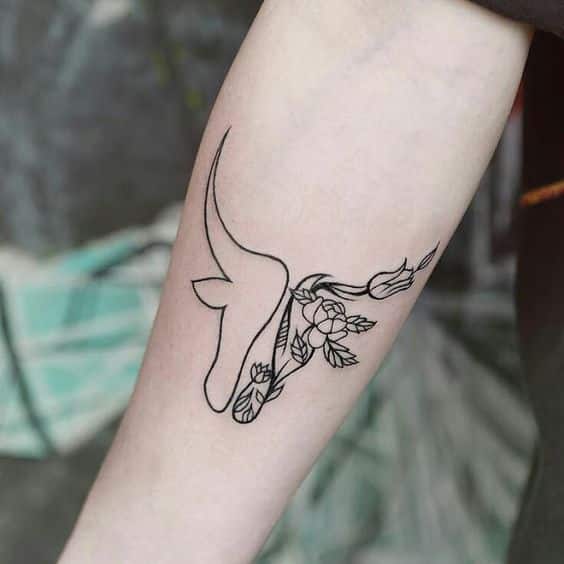 Tatuagens de Signos touro simples
