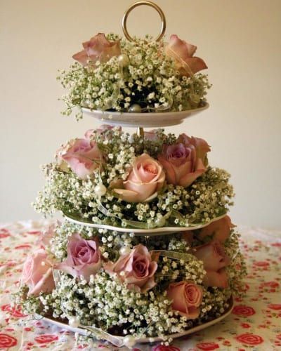 arranjos de flores com bases de bolo 5