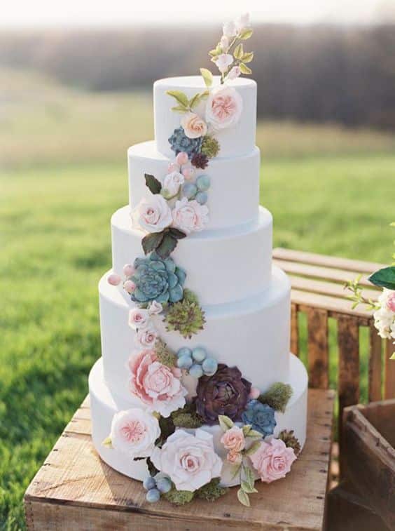 bolos de casamento com flores