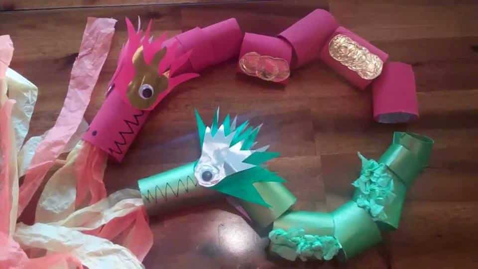 brinquedos rolos de papel dragao