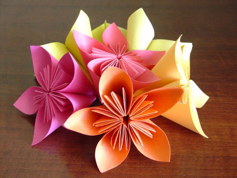 como fazer flores de origami 9