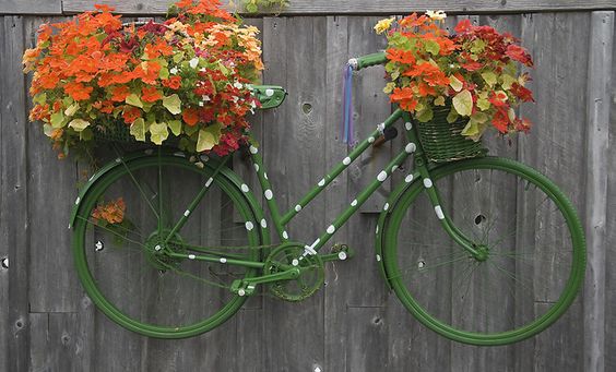 decoraçao original de jardim bicicleta