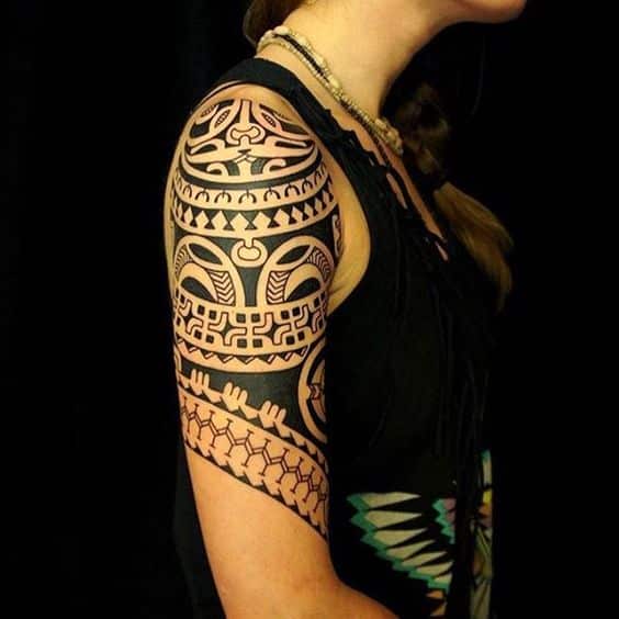 tatuagem feminina tribal braco ideias